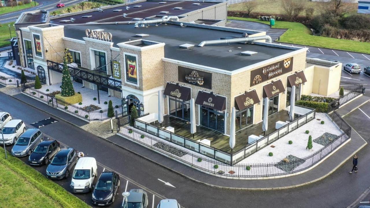 "Le Juguili" 46M2 En Front De Mer - 4 Personnes - Animaux Ok - Entierement Renove - Haut De Gamme - Wifi Мер-ле-Бен Экстерьер фото