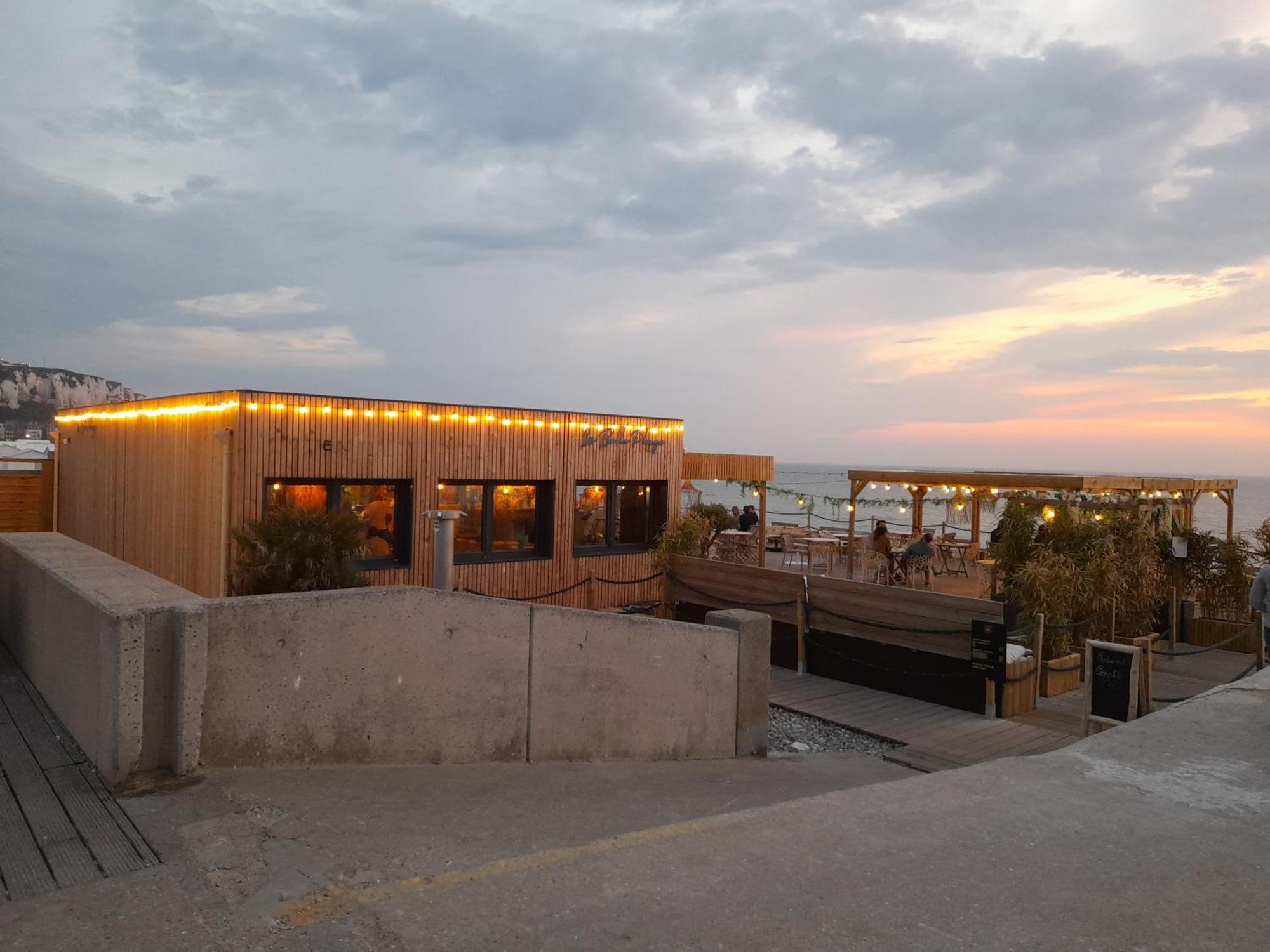 "Le Juguili" 46M2 En Front De Mer - 4 Personnes - Animaux Ok - Entierement Renove - Haut De Gamme - Wifi Мер-ле-Бен Экстерьер фото